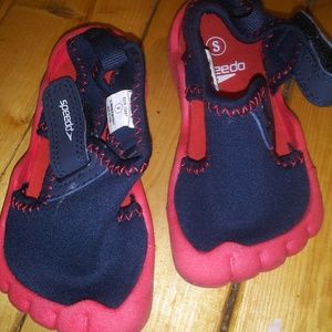 Speedo boy watershoes